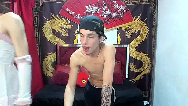 Show de Pride_couple na webcam