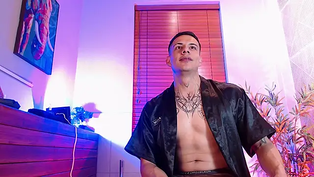 Dustin_Sonne 即時 XXX 聊天