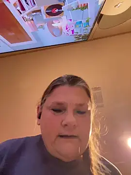 Roxie6989 现场XXX聊天