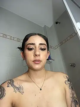 Show de sharlot24 na webcam