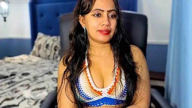 Chat +18 de FannyXhot ao vivo