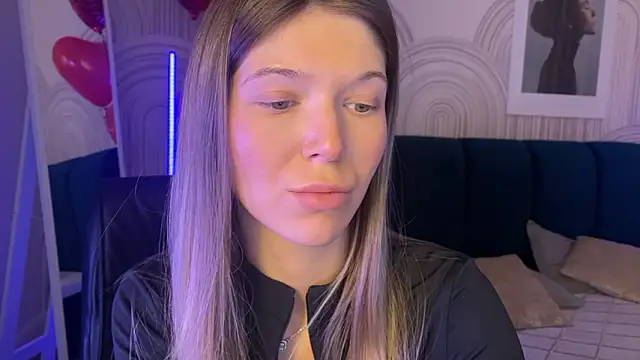 Chat +18 de viviann_evans ao vivo