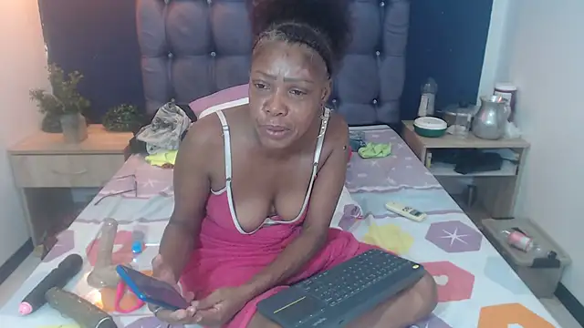 Chat XXX ao vivo de JackyHotBlack