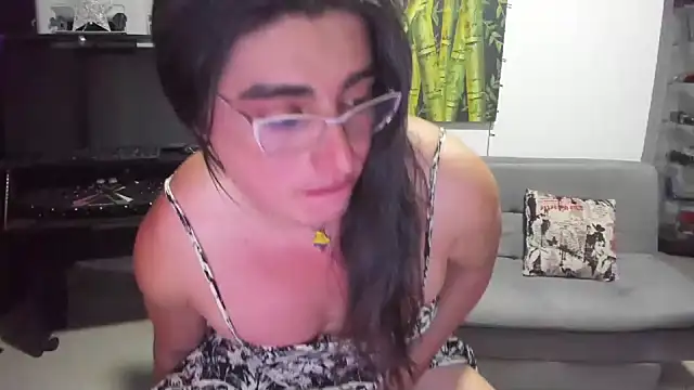 Khalifa_Gold: απευθείας συνομιλία ΧΧΧ