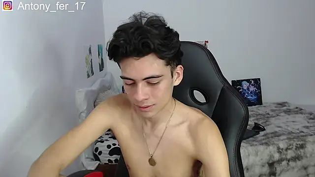 Chat +18 de Rimuru17 ao vivo