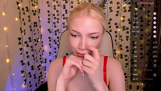 AnyaTaylor_ Chat XXX live