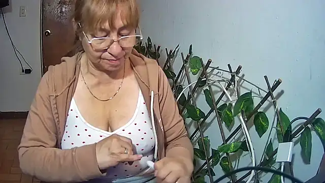 دردشة nicoltatiana_ الجنسية المباشرة