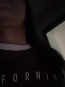 Isabella-Teen Adlı Modelin Canlı XXX Sohbeti