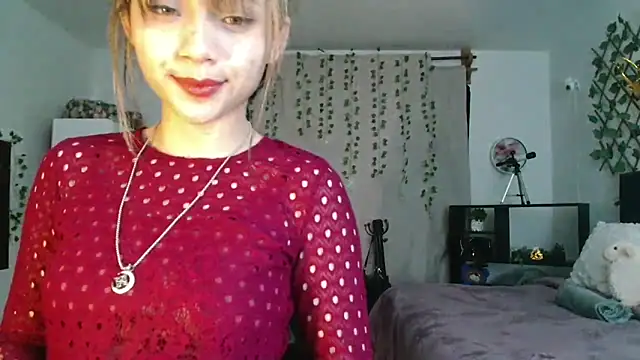 Czat XXX na żywo – Dama_Scarlata18