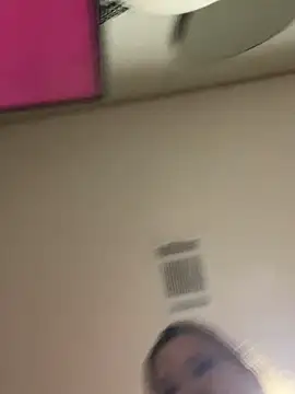 Roxie6989 即時 XXX 聊天