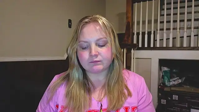 PhatAssBlond – Naživo XXX chat