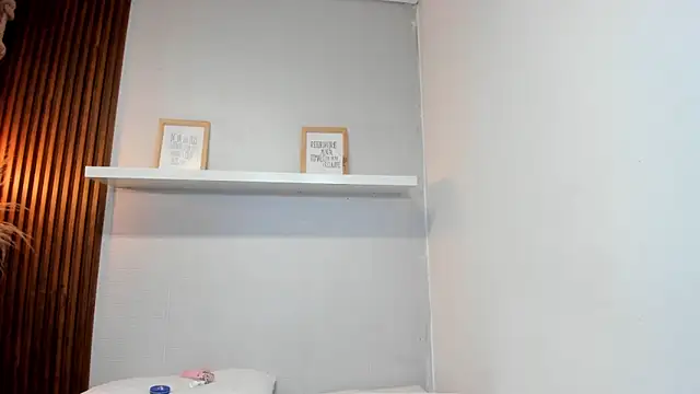 LANA-JONNES: онлайн-секс-чат