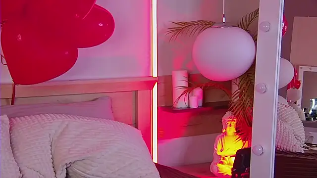 MiaEuphoria_ élő XXX-chatje