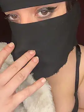 RooVaaN-Xx: онлайн-секс-чат