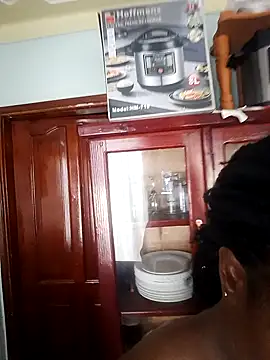 Rollz_jo লাইভ XXX চ্যাট