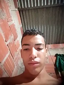 Big-DickHot: διαδικτυακό σόου στην κάμερα