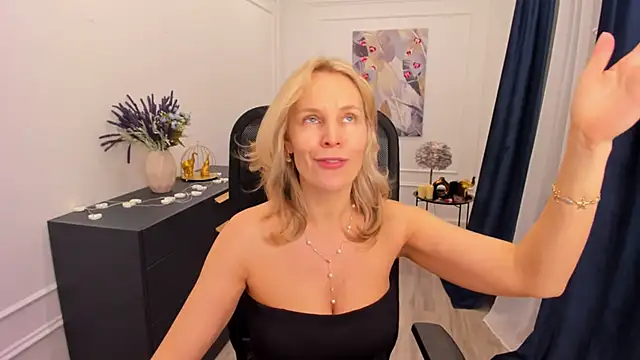 แ ชท XXX สดของ Sinty_Devis