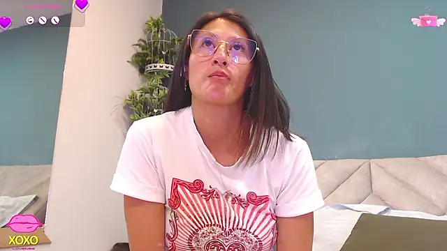 XXX chat uživo modela SharisWillian