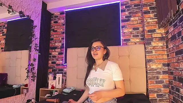 meelanyharux303av: απευθείας συνομιλία ΧΧΧ