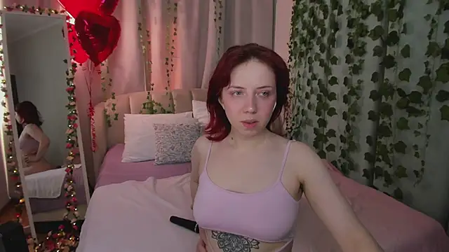 Love_is_Lola Chat XXX in diretta