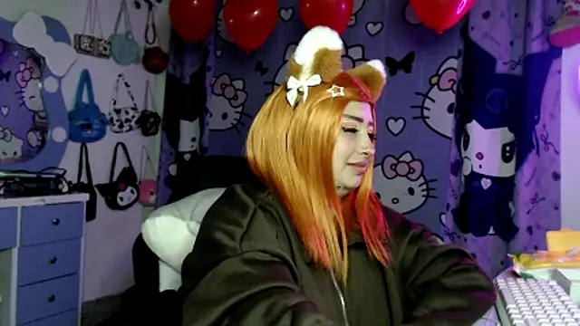 lussyevans24 élő XXX-chatje