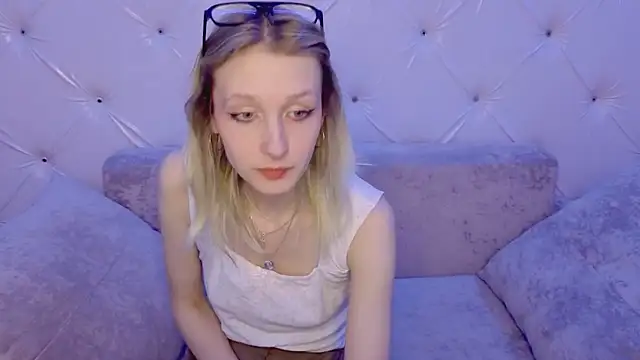 Akiro_Kim7 live XXX chat