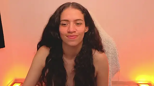 Chat +18 de daniela_rivasthl ao vivo