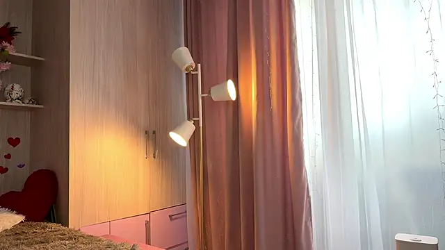 Онлайн чат XXX GlaydsLeveto