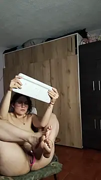 lindasyt: онлайн-секс-чат