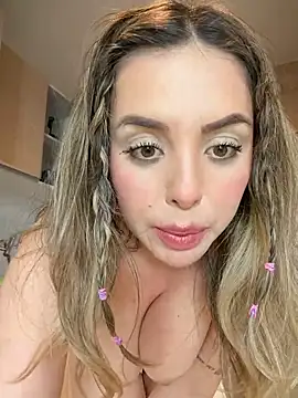 Онлайн чат XXX Alirawrz