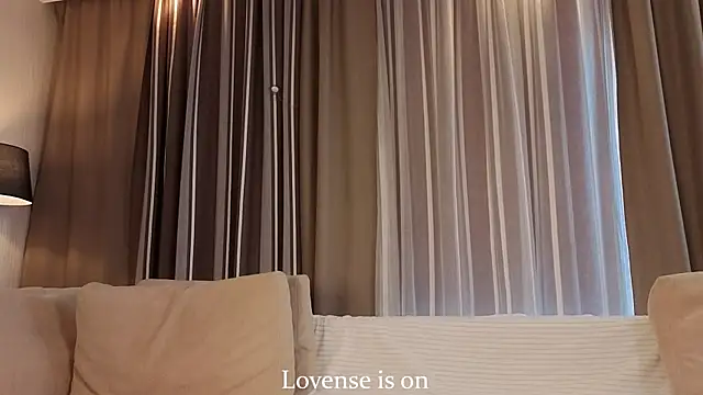 Chatroom XXX en direct de LurleneRamo