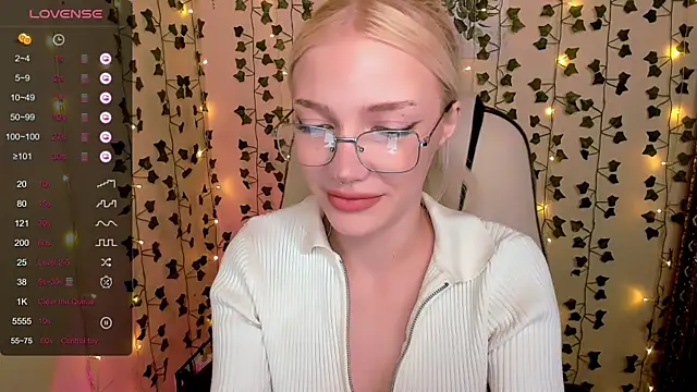 AnyaTaylor_'s Live XXX Chat