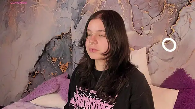 Chatroom XXX en direct de Mey_moon