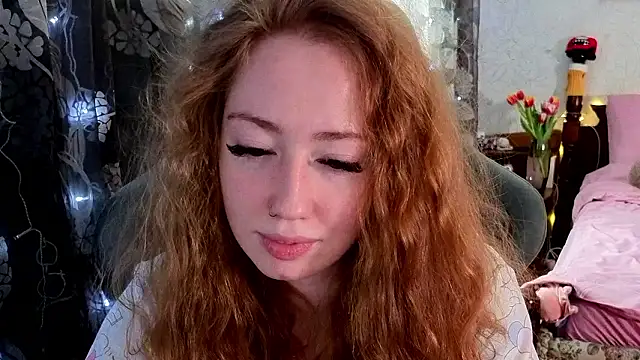 TinaBrook Adlı Modelin Canlı XXX Sohbeti