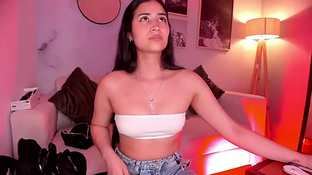 lara_madisson Adlı Modelin Canlı XXX Sohbeti