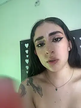 sharlot24 Pertunjukan Webcam