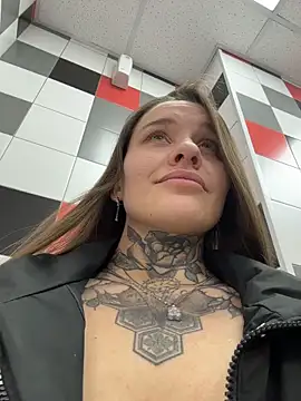 KishaMur: απευθείας συνομιλία ΧΧΧ