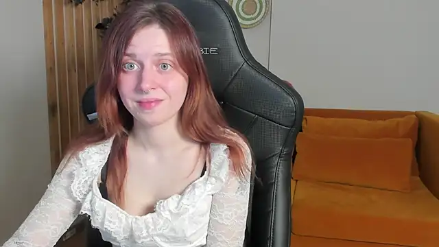 Онлайн чат XXX FreyaVey