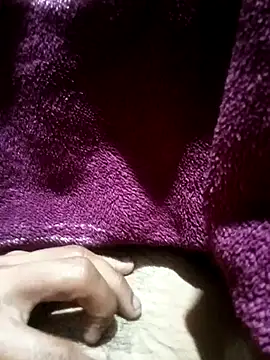 CoralNoise42 webcam show