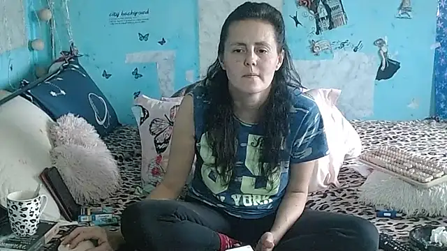 XXX chat uživo modela brighteyes77