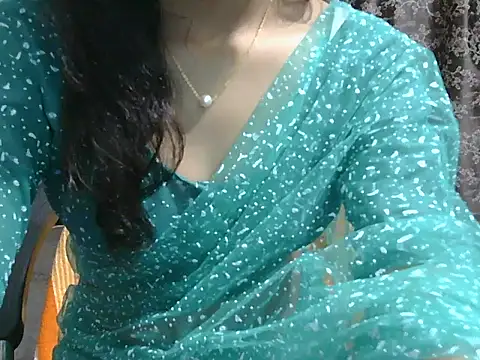 Chatroom XXX en direct de Adorable_Ayesha