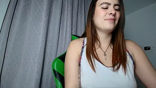 ImSophieFox 即時 XXX 聊天