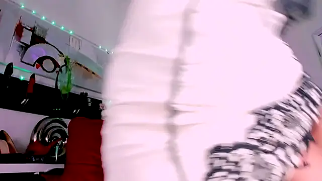 2bigass4_u Chat XXX in diretta