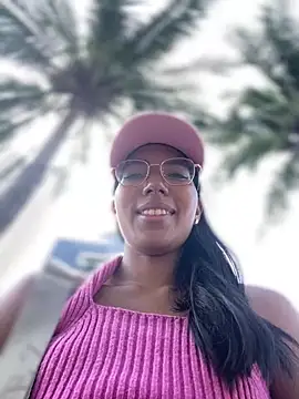 Chat +18 de SheenaBrooke ao vivo