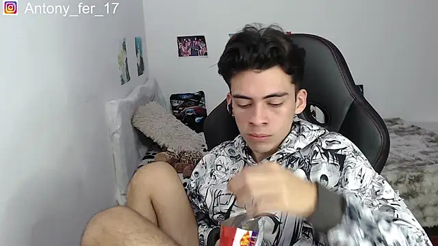 Rimuru17 Chat XXX in diretta