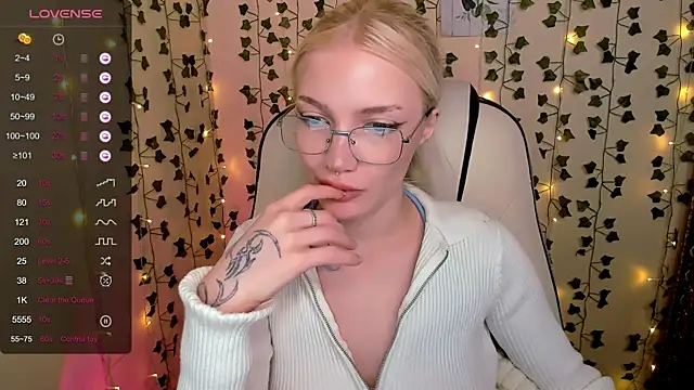 دردشة AnyaTaylor_ الجنسية المباشرة