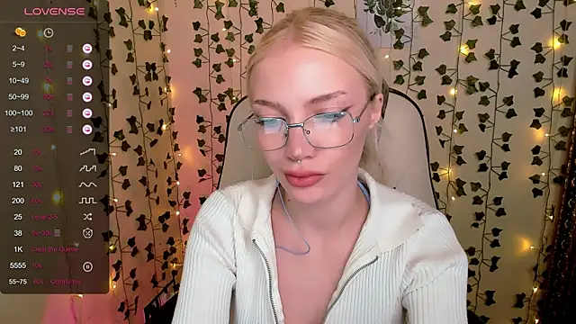 AnyaTaylor_n Live XXX chat