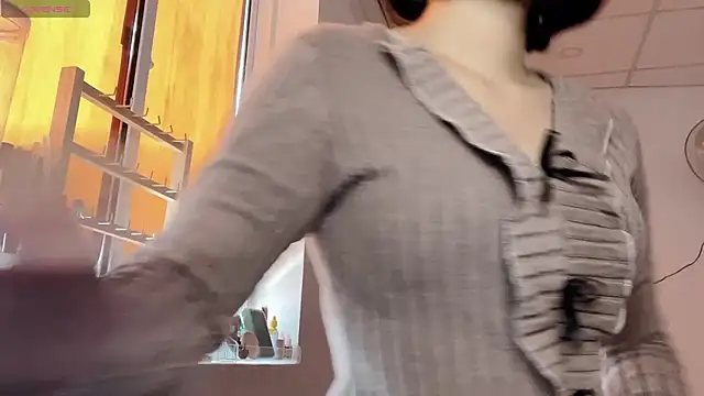 Tieu-May: онлайн-секс-чат