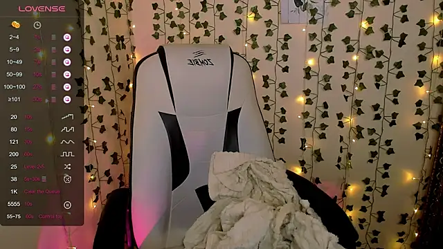 Chat XXX en directo de AnyaTaylor_