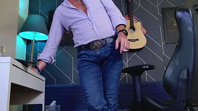 دردشة ChrisKox الجنسية المباشرة